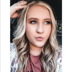 Meet your Posher, Jaysa